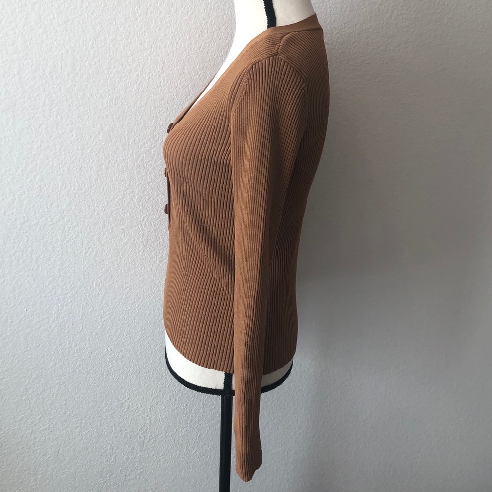 Leith Rib Henley Top - Picture 4 of 10